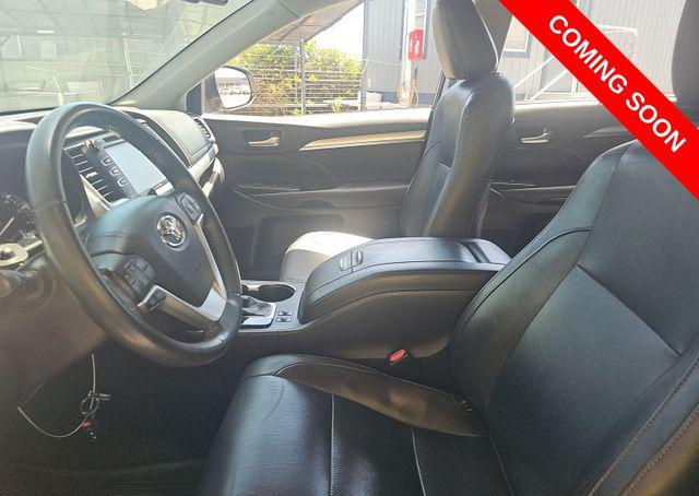 2016 Toyota Highlander XLE V6