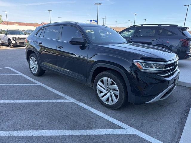 2020 Volkswagen Atlas Cross Sport 2.0T SE w/Technology for sale in Sheboygan, WI