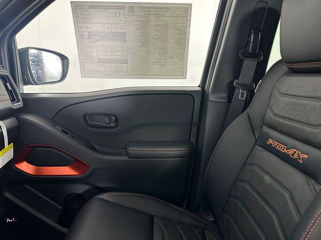 2026 Nissan Frontier Crew Cab PRO-4X 4x4