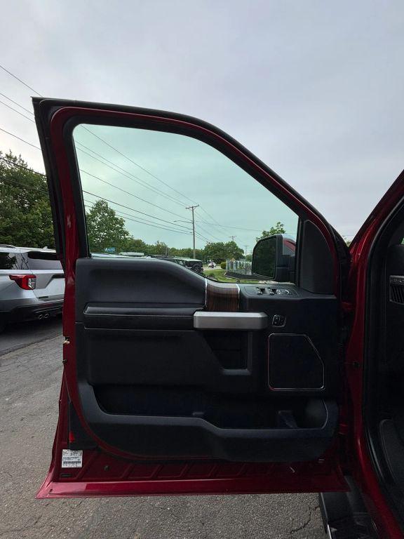2015 Ford F-150 Lariat Pickup 4D 6 1/2 ft