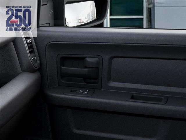 2026 Ram 2500 Black Express Crew Cab 4x4 64 Box