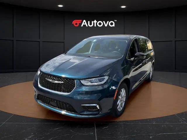 2024 Chrysler Pacifica Touring L for sale in Madison Heights, VA