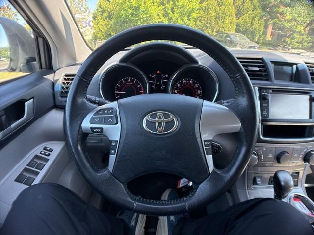 2013 Toyota Highlander SE V6