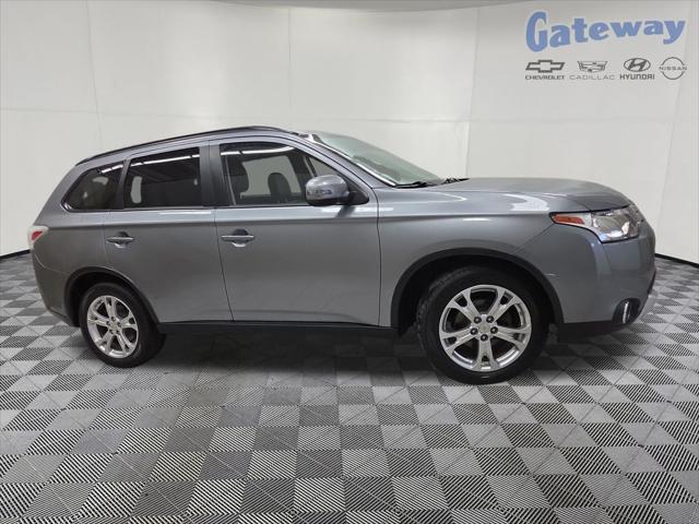 2015 Mitsubishi Outlander SE for sale in FARGO, ND