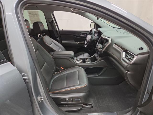 2023 GMC Acadia AWD AT4