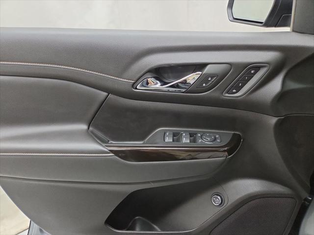 2023 GMC Acadia AWD AT4