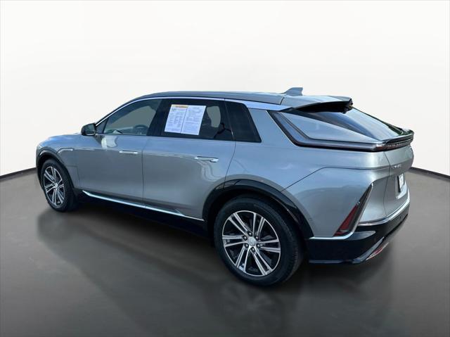 2024 Cadillac iQ Luxury w/1SC
