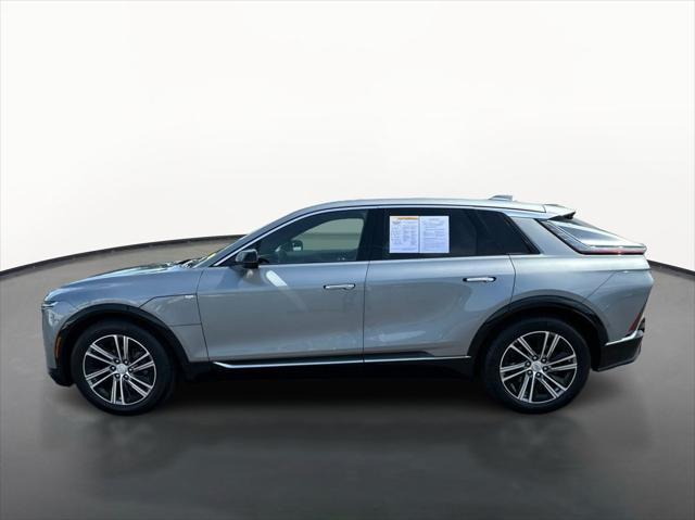 2024 Cadillac iQ Luxury w/1SC
