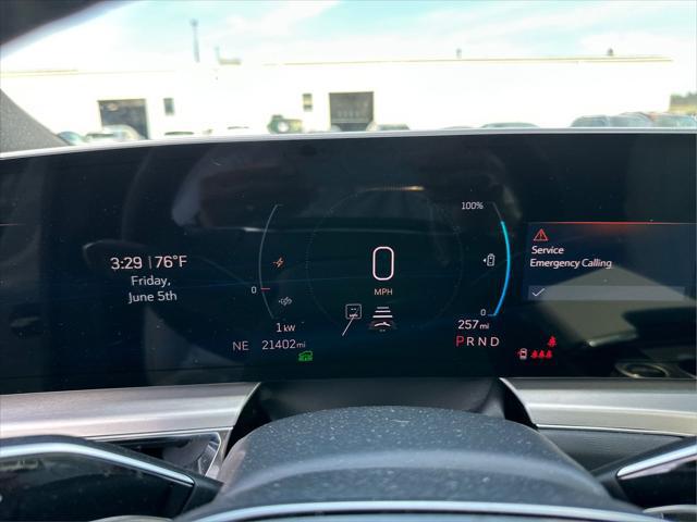 2024 Cadillac iQ Luxury w/1SC
