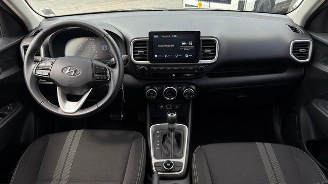 2023 Hyundai Venue SEL