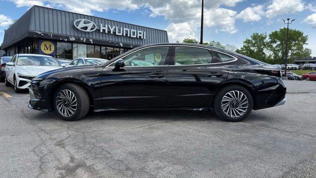2025 Hyundai Sonata Hybrid Limited