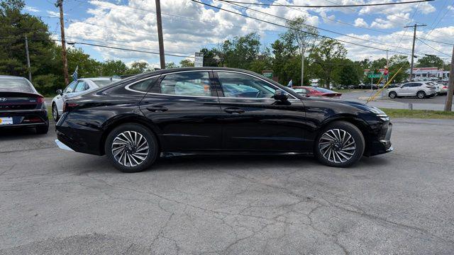 2025 Hyundai Sonata Hybrid Limited