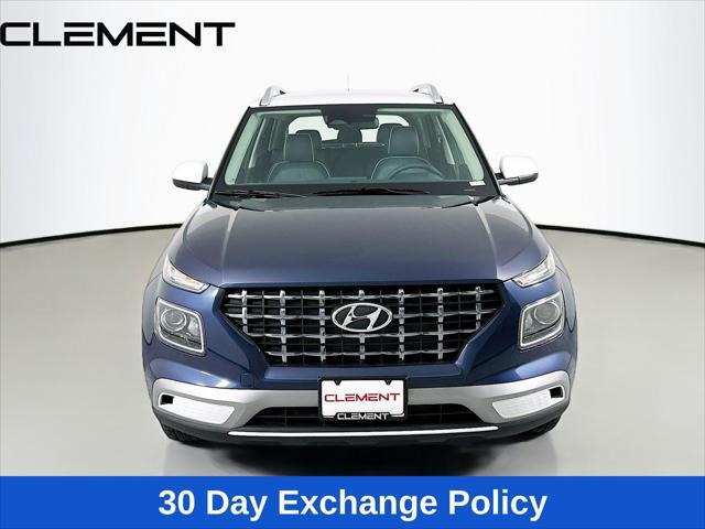 2026 Hyundai Venue SEL w/Two-Tone Roof