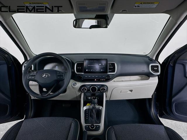 2026 Hyundai Venue SEL w/Two-Tone Roof