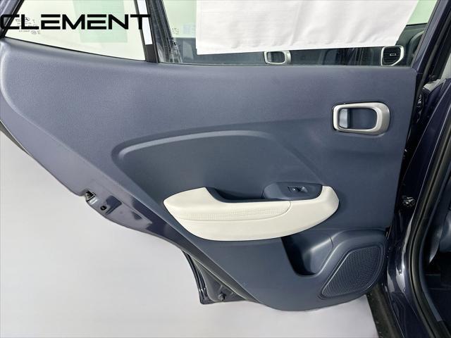 2026 Hyundai Venue SEL w/Two-Tone Roof