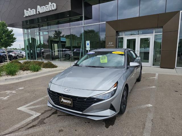 2023 Hyundai Elantra SEL for sale in MENOMONEE FALLS, WI