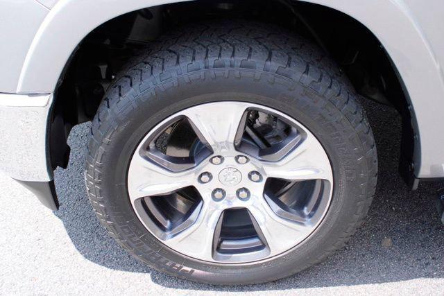 2019 Ram 1500 Laramie Crew Cab 4x4 5'7" Box