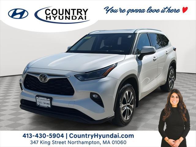 2021 Toyota Highlander XLE for sale in NORTHAMPTON, MA