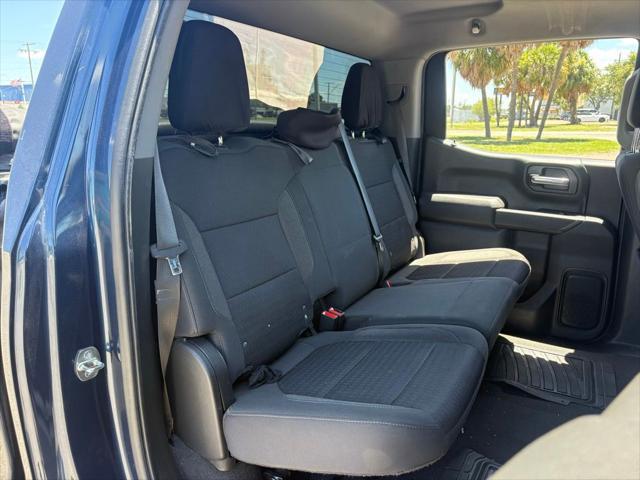2022 Chevrolet Silverado 1500 2WD Crew Cab Short Bed Custom