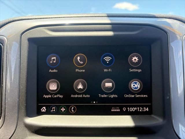 2022 Chevrolet Silverado 1500 2WD Crew Cab Short Bed Custom