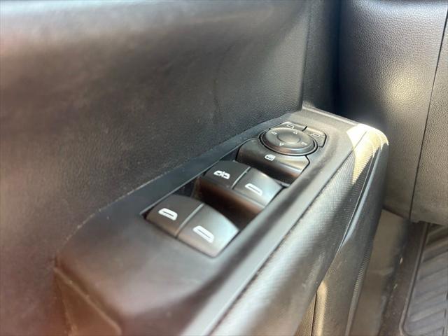 2022 Chevrolet Silverado 1500 2WD Crew Cab Short Bed Custom