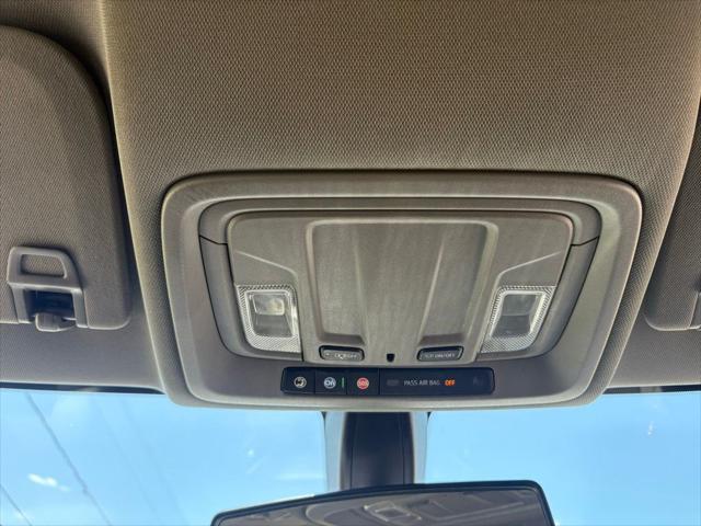 2022 Chevrolet Silverado 1500 2WD Crew Cab Short Bed Custom