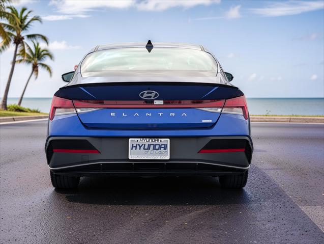 2025 Hyundai Elantra Hybrid SEL Sport