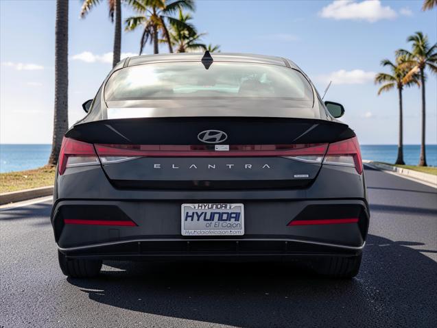 2025 Hyundai Elantra Hybrid SEL Sport