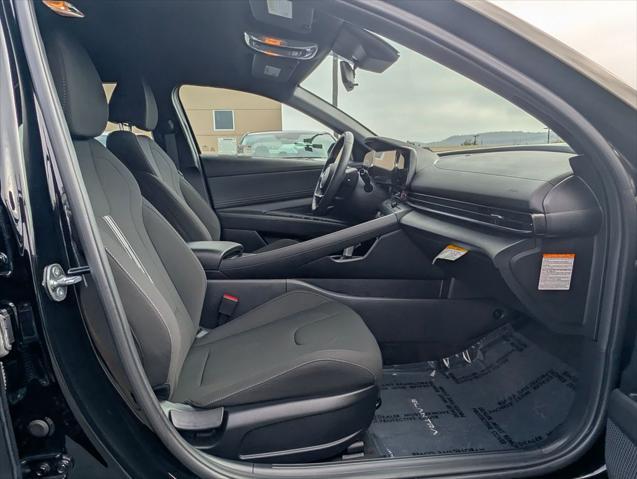 2025 Hyundai Elantra Hybrid SEL Sport