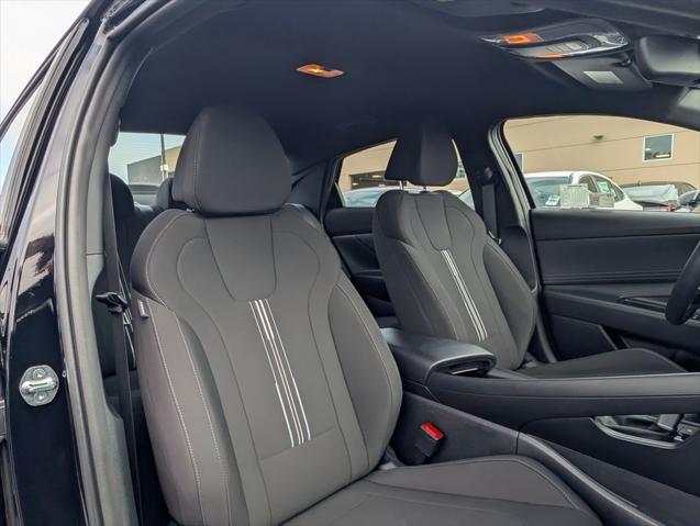 2025 Hyundai Elantra Hybrid SEL Sport