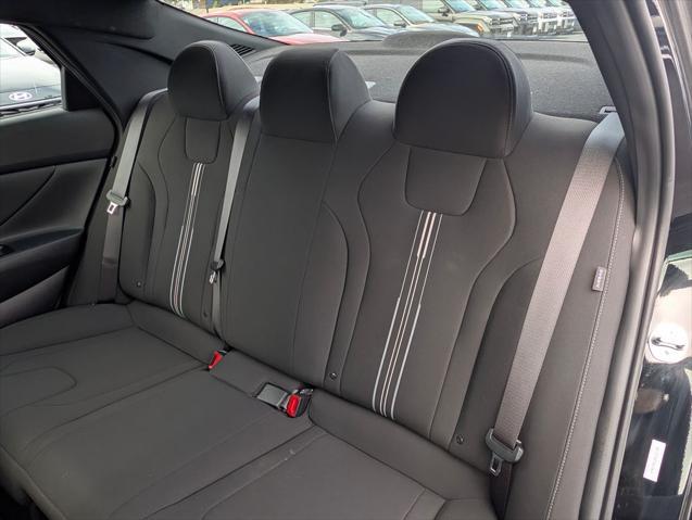 2025 Hyundai Elantra Hybrid SEL Sport