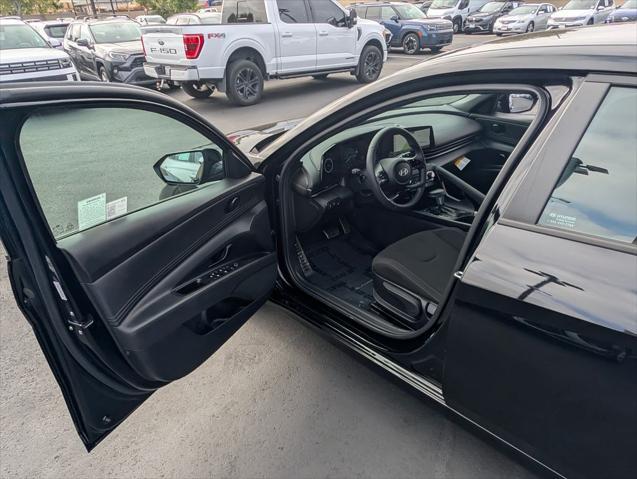 2025 Hyundai Elantra Hybrid SEL Sport