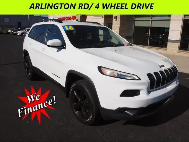 2016 Jeep Cherokee Altitude for sale in Akron, OH