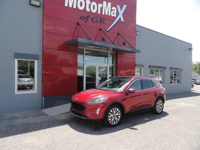 2022 Ford Escape Titanium for sale in Grandville, MI