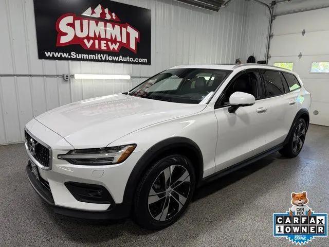 2022 Volvo V60 Cross Country T5 for sale in Spencerport, NY