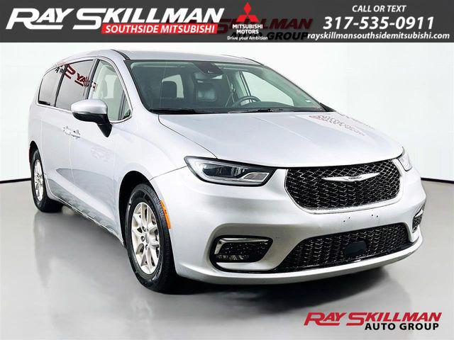 2023 Chrysler Pacifica Touring L for sale in New Whiteland, IN