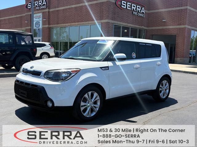 Clear White 2016 Kia Soul Wagon Front-Wheel Drive Automatic