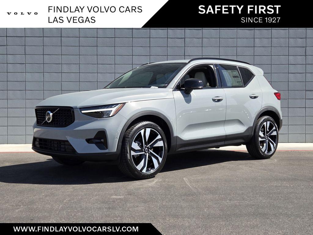 2026 Volvo XC40