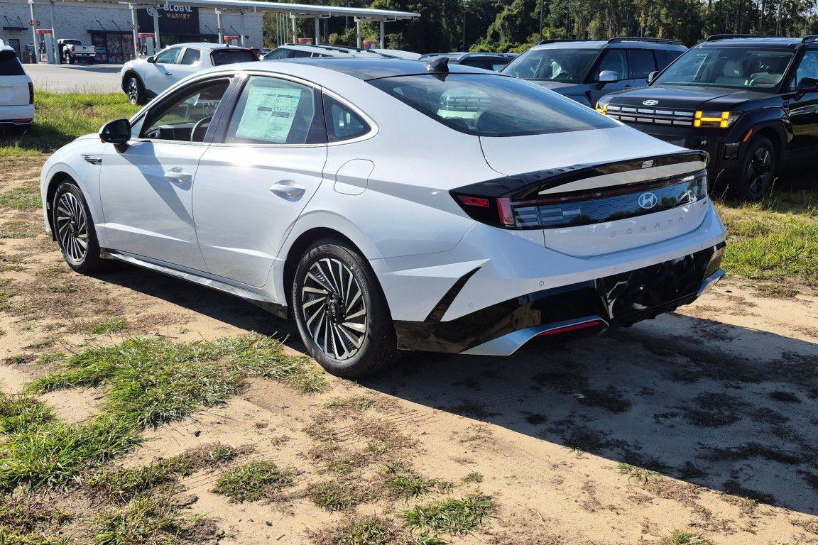 New 2026 White Hyundai Limited image 9