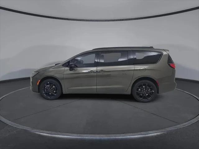 2027 Chrysler Pacifica Limited AWD