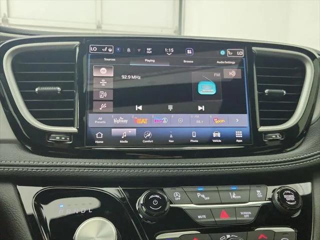 2027 Chrysler Pacifica Limited AWD