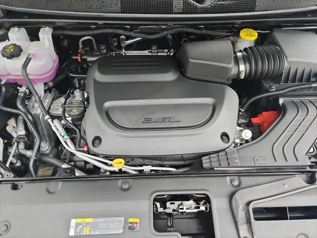 2027 Chrysler Pacifica Limited AWD