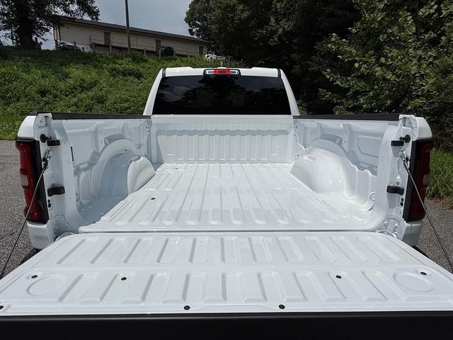 2026 Ram 1500 Tradesman Quad Cab 4x4 64 Box