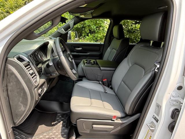 2026 Ram 1500 Tradesman Quad Cab 4x4 64 Box