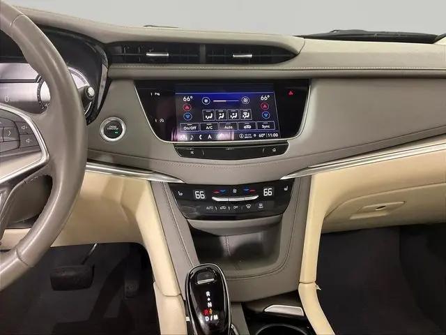 2023 Cadillac XT5 FWD Premium Luxury