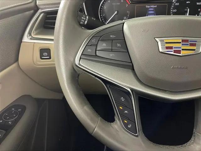 2023 Cadillac XT5 FWD Premium Luxury