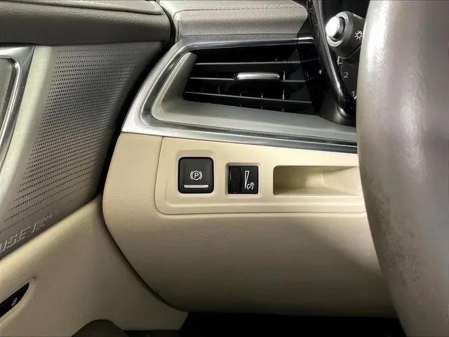 2023 Cadillac XT5 FWD Premium Luxury