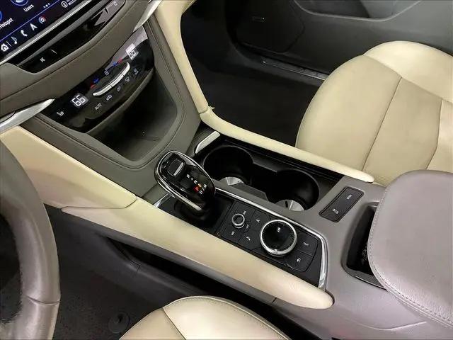 2023 Cadillac XT5 FWD Premium Luxury