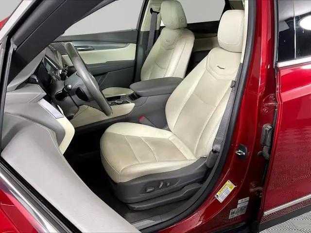 2023 Cadillac XT5 FWD Premium Luxury