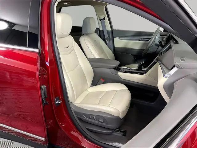 2023 Cadillac XT5 FWD Premium Luxury